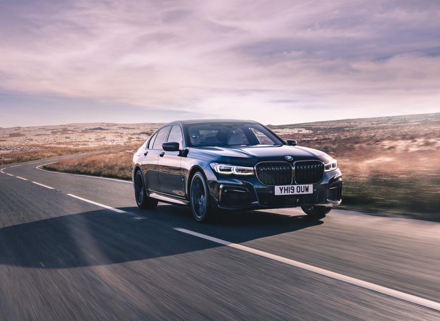  BMW 750i xDrive M Sport (G11) 2019 года  (UK) (фото 15 из 34)